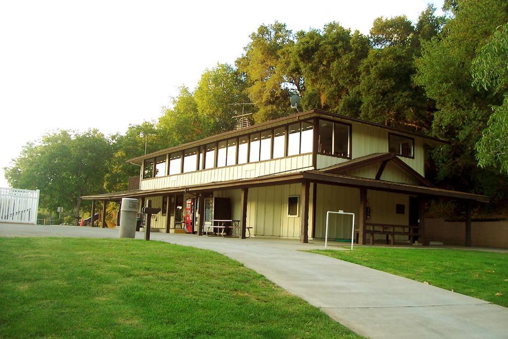 Morgan Hill Camping Resort Cabin 1 San Martin Ngoại thất bức ảnh